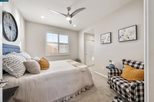 1733 Campanula Dr, San Ramon CA  94582-5155 exterior