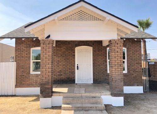 318 18th Dr, Phoenix, AZ 85007-2432