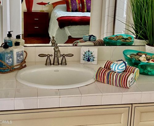 4157 Hemlock St, Oxnard CA  93035-1441 exterior