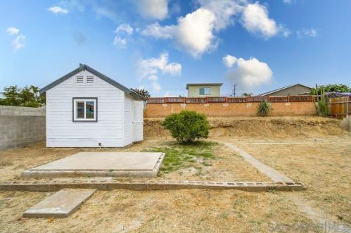 303 Kenton Ave, National City CA  91950-2148 exterior