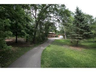16720 Langley Ave, Lakeville, MN 55044-9307