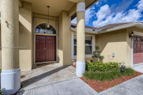1167 Hatteras Cir, West Palm Beach, FL 33413-3007