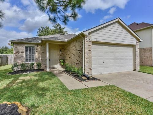 3207 Maryfield Ln, Pearland, TX 77581-4457