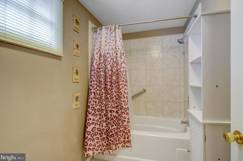 21 Tiffany Ln, Willingboro NJ  08046-3856 exterior