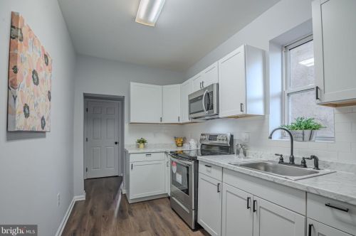 542 12th St, Wilmington DE  19801-4004 exterior