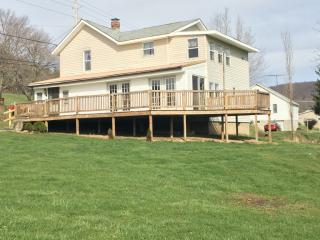 583 Coolspring Rd, Coolspring, PA 15730-8405