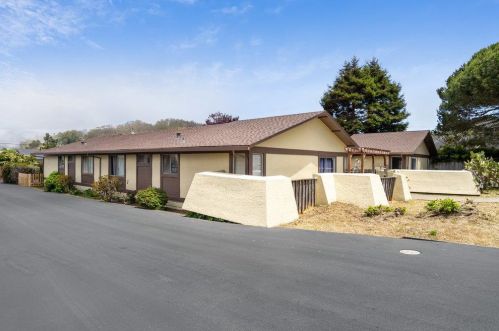 825 Rosita Rd, Pacifica CA  94044-4129 exterior