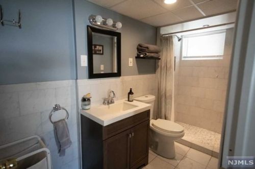 3 Lewis St, Nutley NJ  07110-3345 exterior