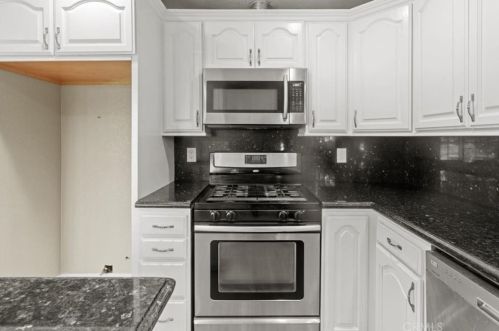 617 Pinecrest Ln, Walnut CA  91789-4163 exterior