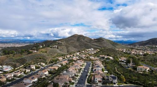 35595 Desert Rose Way, Lake Elsinore CA  92532-2905 exterior