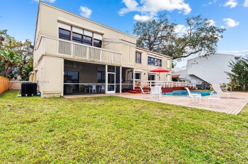 3071 35 St, Hollywood FL 33021-2627 exterior