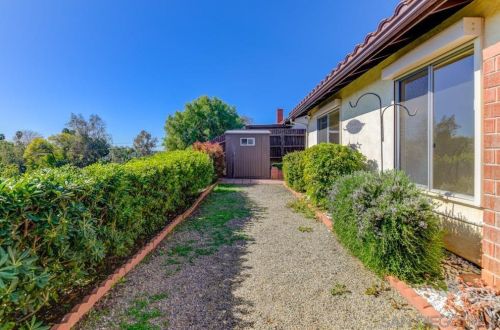 711 Honeydew Ln, Vista CA  92084-3115 exterior