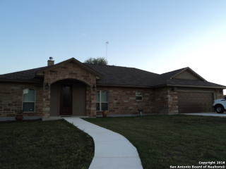 1610 Pecan Cir, Pleasanton, TX 78064-1749