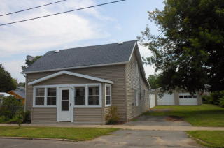 43 Standish St, Plattsburgh, NY 12901-3435
