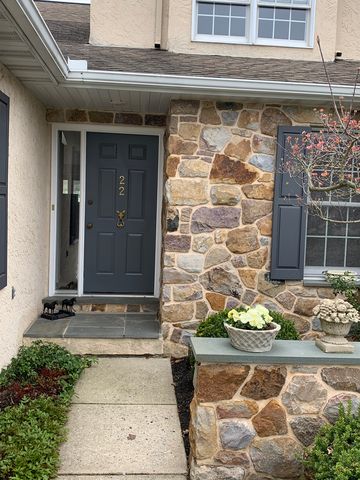 22 Stable Dr, Marsh, PA 19520-9234