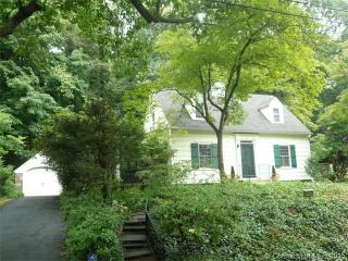 99 Mill Rock Rd, New Haven, CT 06517-4021