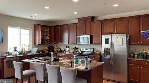 14840 Mason Creek Cir, Woodbridge VA  22191-3361 exterior
