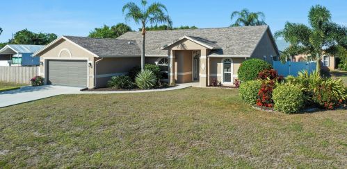2199 Idaho Ln, Fort Pierce, FL 34953-2375