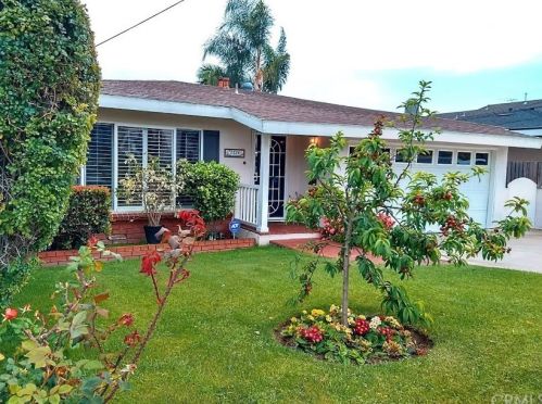 2326 Ralston Ln, Redondo Beach, CA 90278-5220