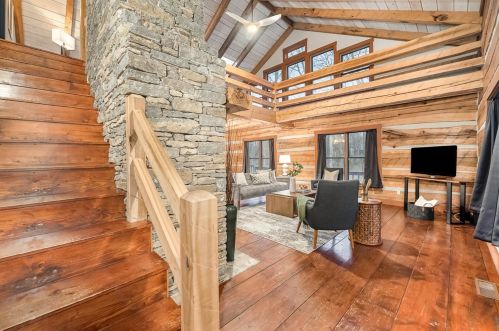 30 Laurelwood Dr, Milford, OH 45150-9415