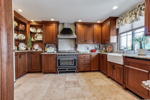 115 Annuskemunnica Rd, Babylon NY  11702-4424 exterior