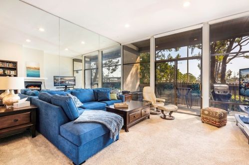 7130 Marina Pacifica Dr, Long Beach, CA 90803-7008