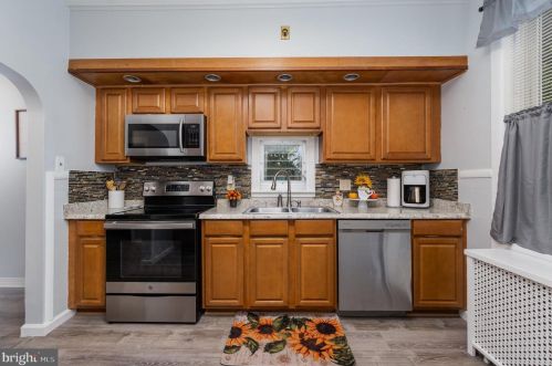 2224 Boas St, Harrisburg PA 17103-1713 exterior