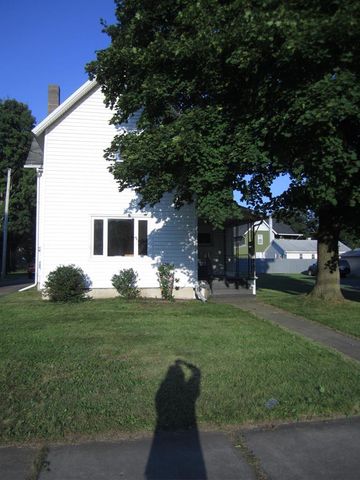 806 Main St, Athens, PA 18810-1826