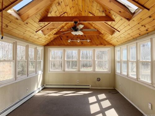 75 Sackett Lake Rd, Monticello NY  12701-4514 exterior