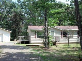 11490 Hill N Dale Dr, Minocqua, WI 54548-9571