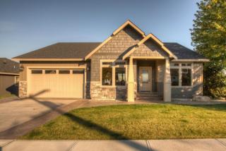1409 Benoy Ave, Wenatchee, WA 98801-1256