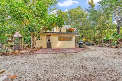 118 Gumbo Limbo Dr, Key Largo, FL 33037-4507
