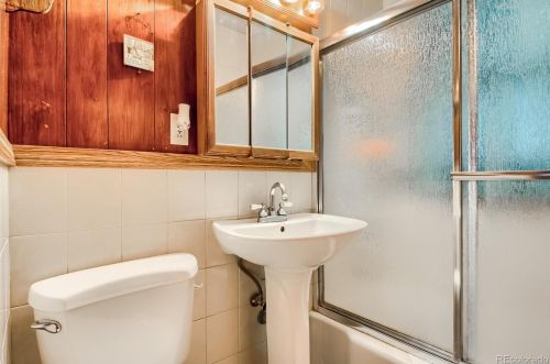 4100 Pearl St, Englewood CO 80113-6913 exterior