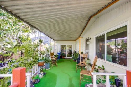 15613 Hawley Ct, El Cajon CA  exterior