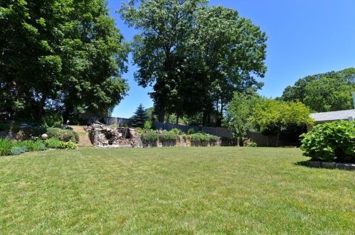 181 French St, Bristol CT  06010-5554 exterior