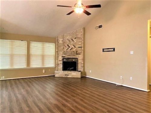 2918 Becket St, Pearland TX  77584-2382 exterior