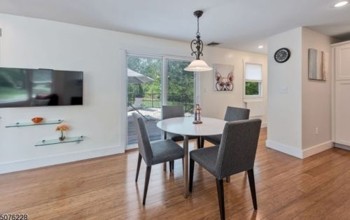 845 Vosseller Ave, Martinsville NJ  08836-2387 exterior