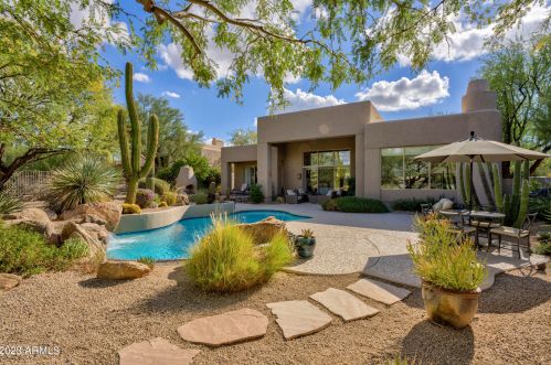 7482 High Pt Dr, Scottsdale AZ  85266-1413 exterior