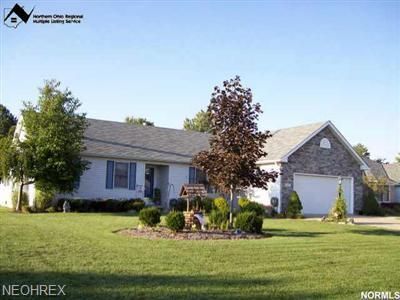 1001 Hunters Chase, North Eaton, OH 44044-1266