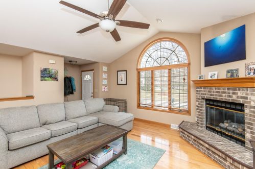 4315 122nd St, Kenosha WI  53158-3924 exterior