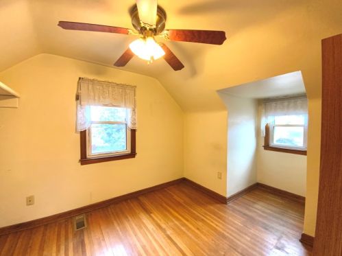 2699 Lenz Ave, Ambridge PA  15003-1447 exterior