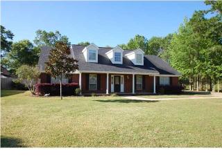 10691 Hunters Ridge Dr, Mobile, AL 36695-9247
