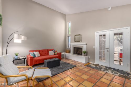 2971 Weymouth St, Tucson, AZ 85716-1258