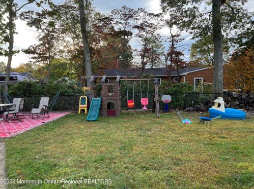 51 Birch Dr, Bricktown NJ 08723-6968 exterior