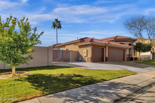1413 Commerce Ave, Gilbert, AZ 85233-4152