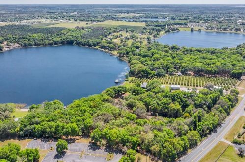 18200 Lake Gibson Ln, Umatilla FL  32784-7120 exterior