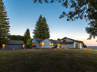 10 Wellesley Dr, Lafayette, CA 94549-2430