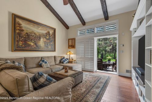 92 Riva Blvd, Bricktown NJ 08723-7983 exterior