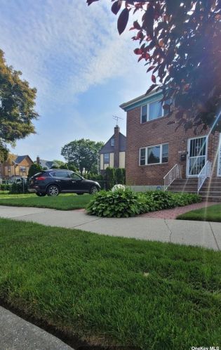 132-03 178th St, Jamaica, NY 11434-4640