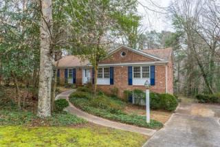 3417 Fairhill Dr, Raleigh, NC 27612-3234